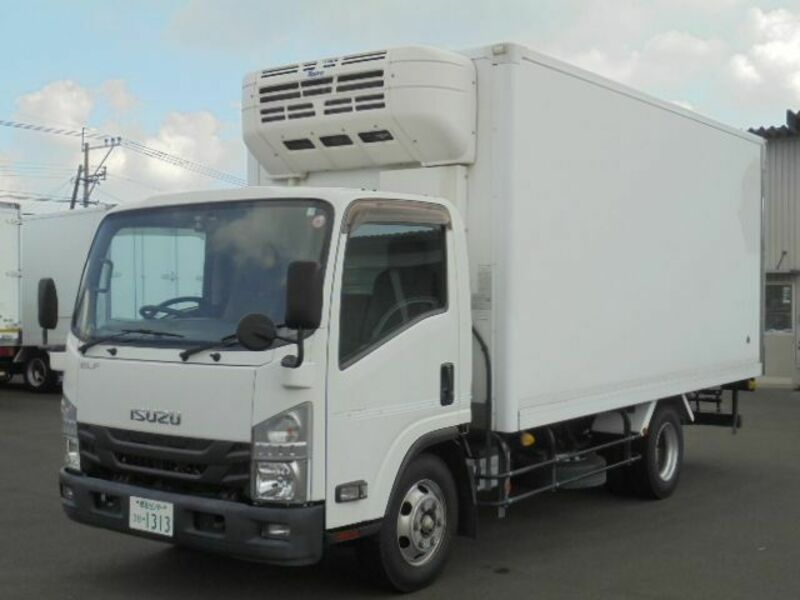 ISUZU　ELF