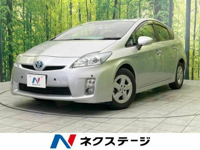 TOYOTA　PRIUS