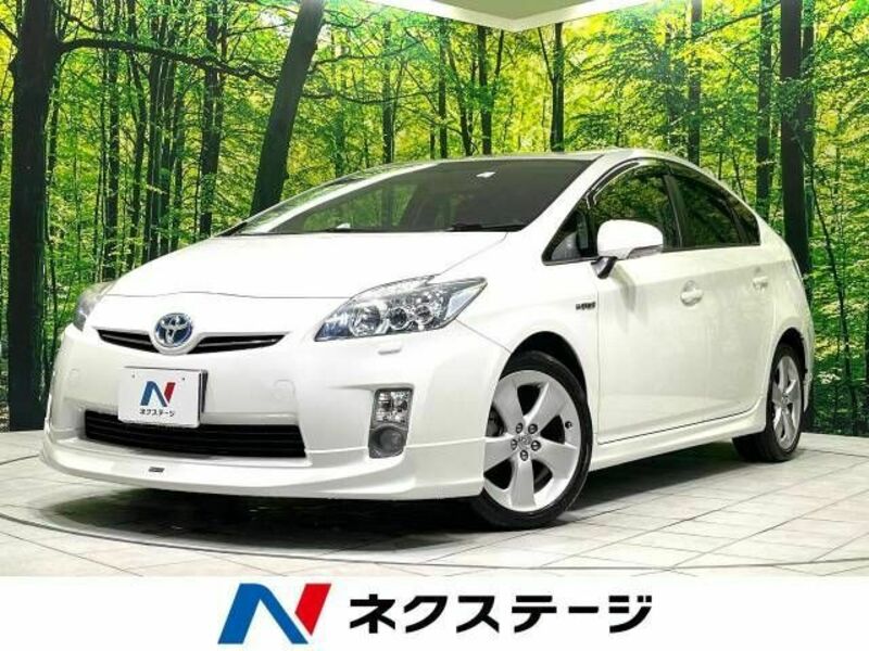 TOYOTA　PRIUS