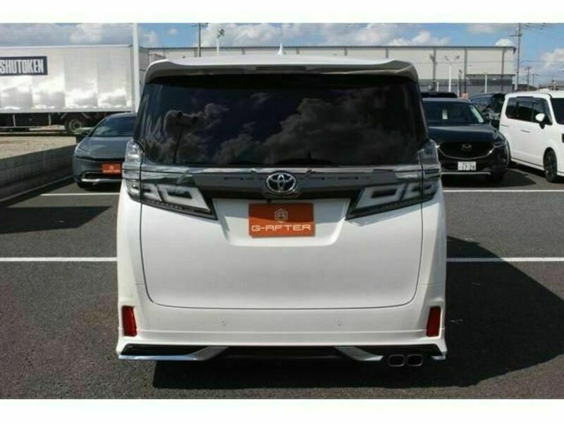 VELLFIRE-9