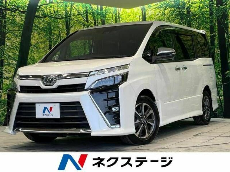 TOYOTA　VOXY