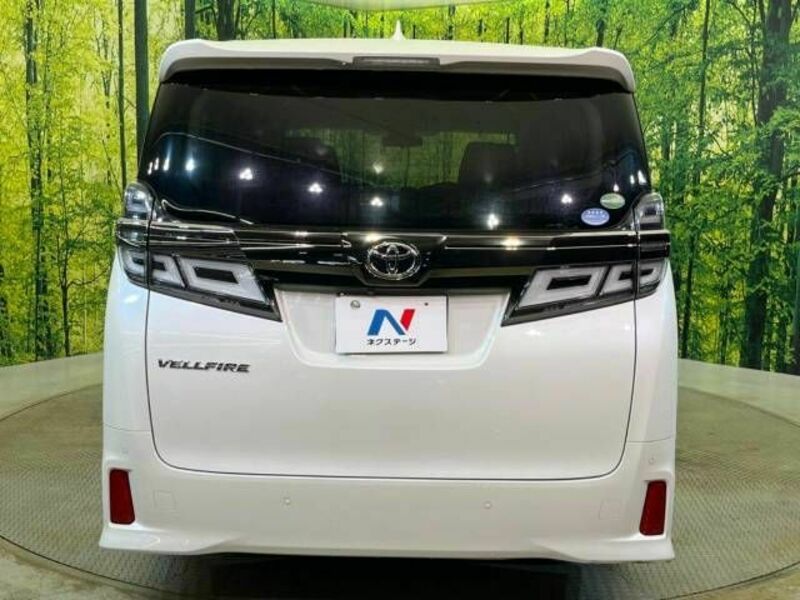 VELLFIRE-15