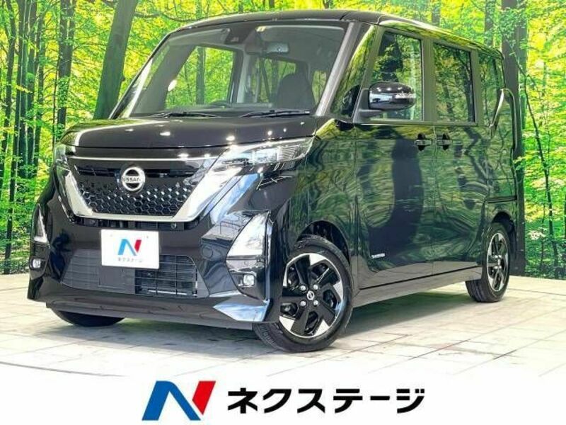 NISSAN　ROOX