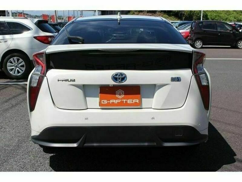 PRIUS-7