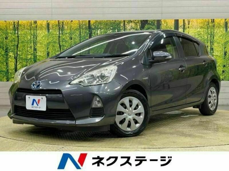 TOYOTA　AQUA