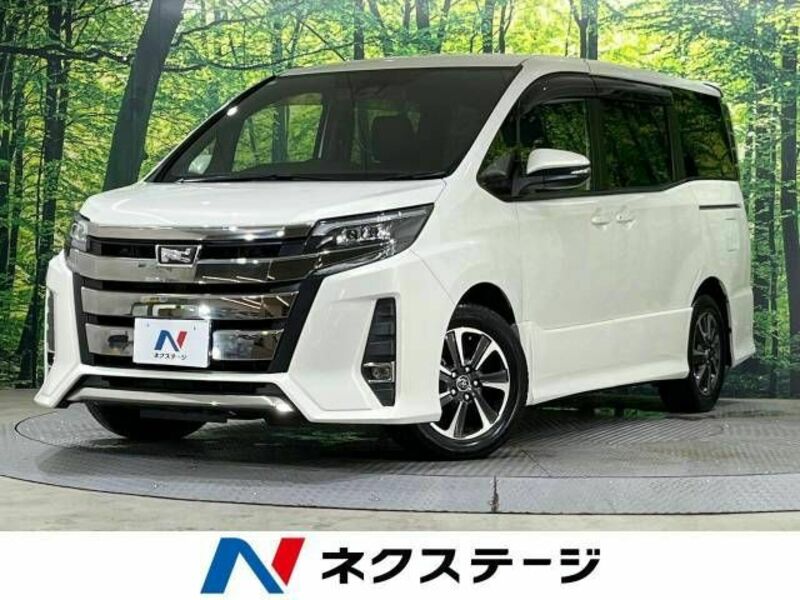 TOYOTA　NOAH