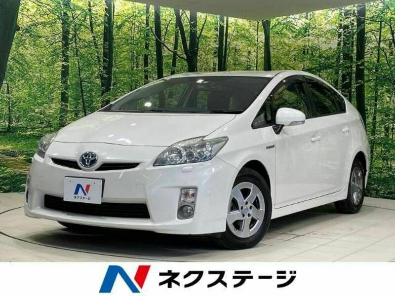 TOYOTA　PRIUS