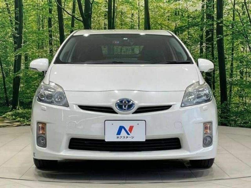 PRIUS-13