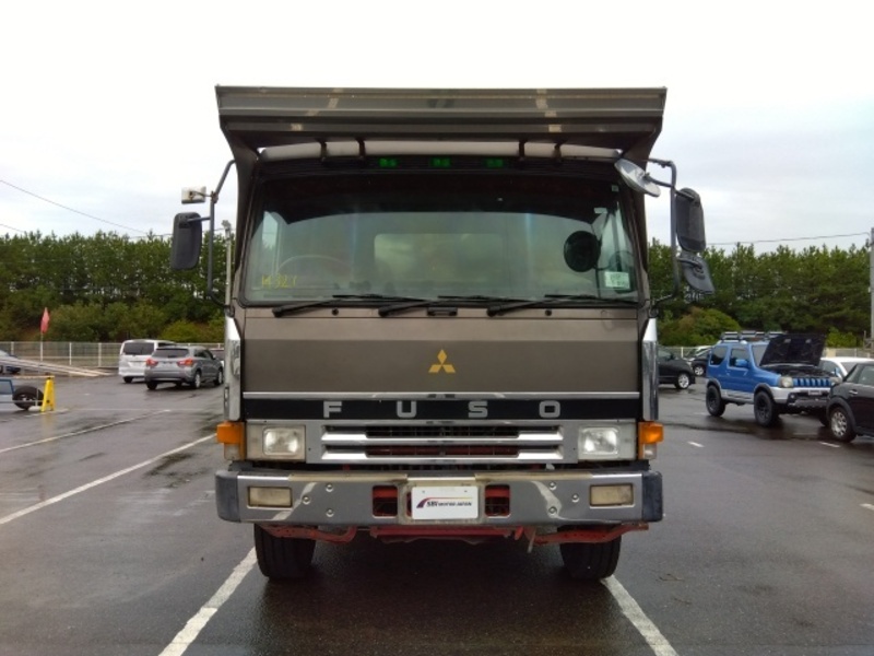 FUSO TRUCK