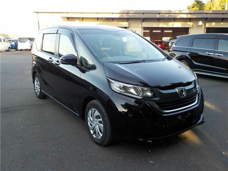 HONDA　FREED