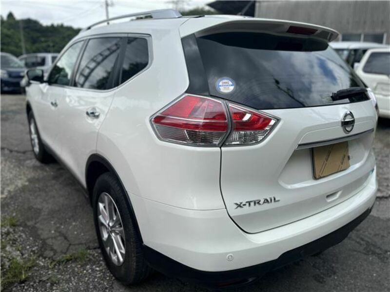 X-TRAIL-1