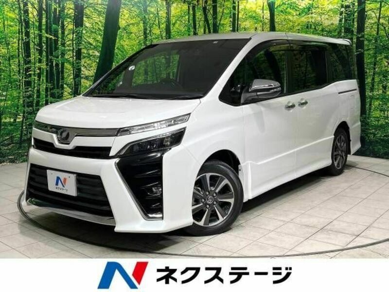 TOYOTA　VOXY