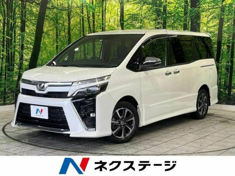 TOYOTA　VOXY