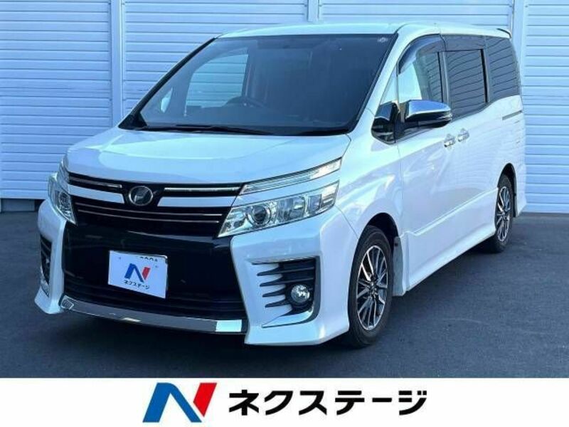 TOYOTA　VOXY