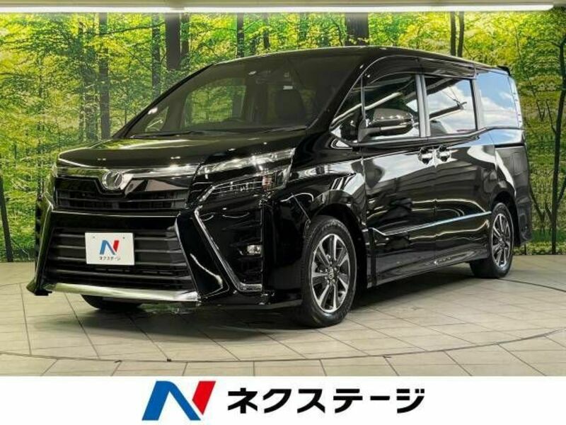 TOYOTA　VOXY