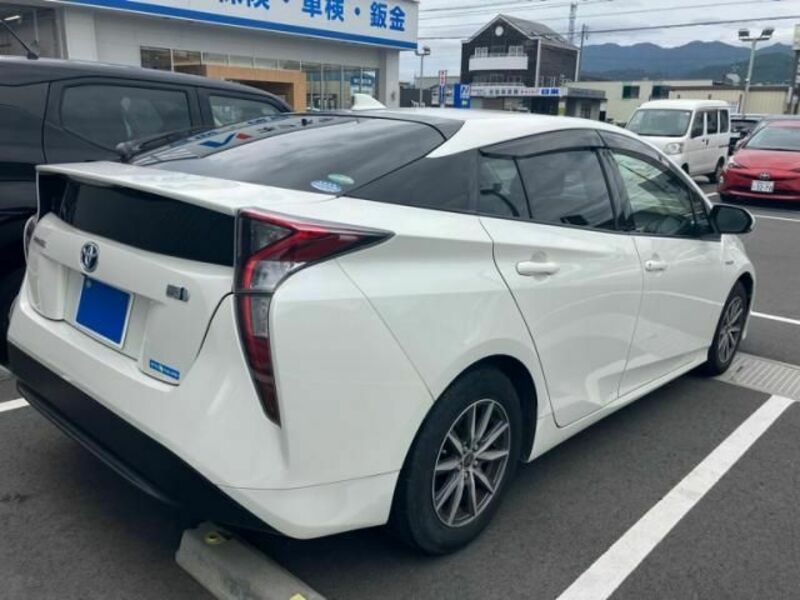 PRIUS-5