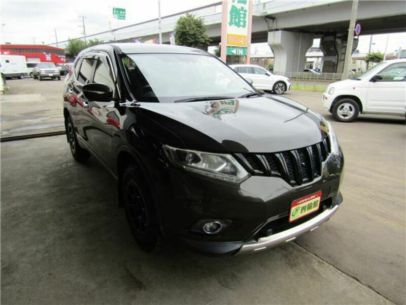 NISSAN　X-TRAIL