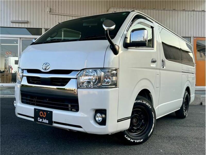 TOYOTA　HIACE VAN