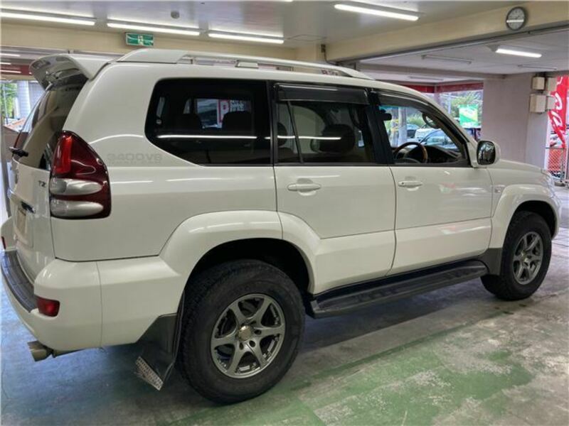 LAND CRUISER PRADO-6