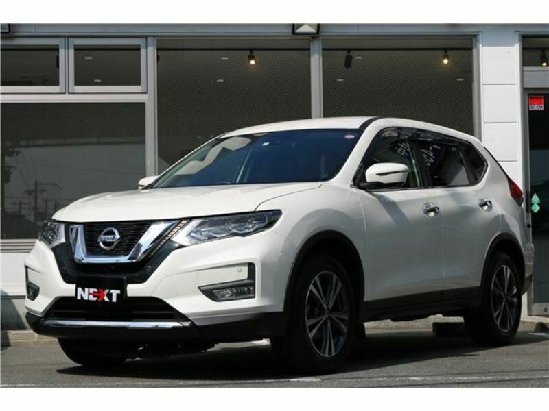 NISSAN　X-TRAIL