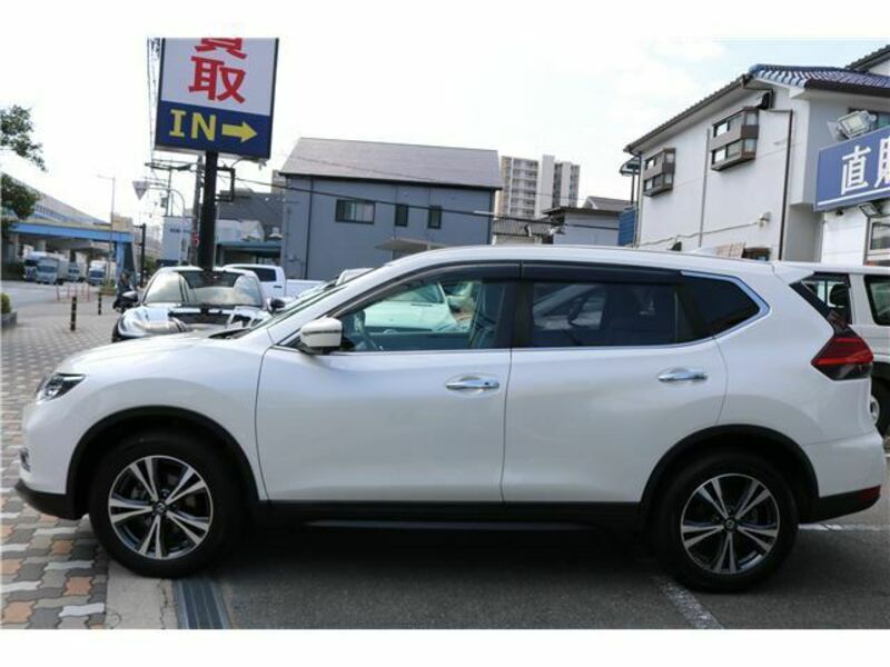 X-TRAIL-5