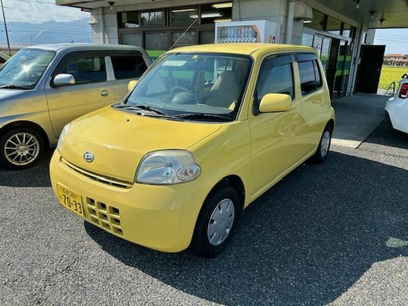 DAIHATSU　ESSE