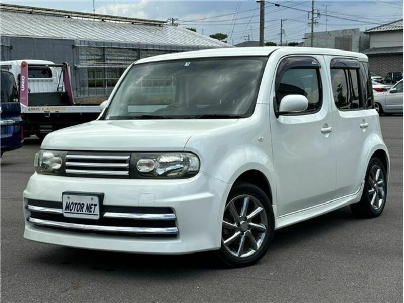 NISSAN　CUBE