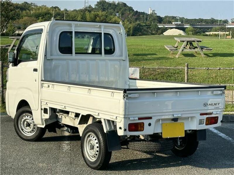 HIJET TRUCK-1