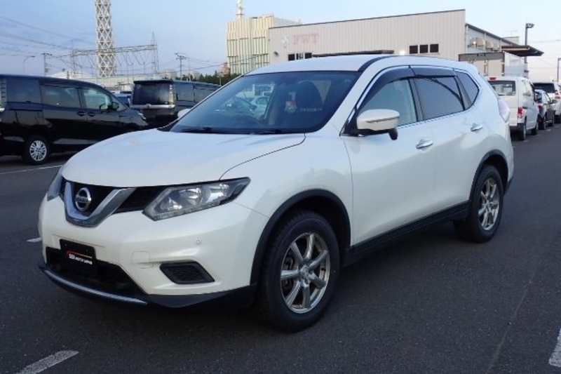 NISSAN　X-TRAIL