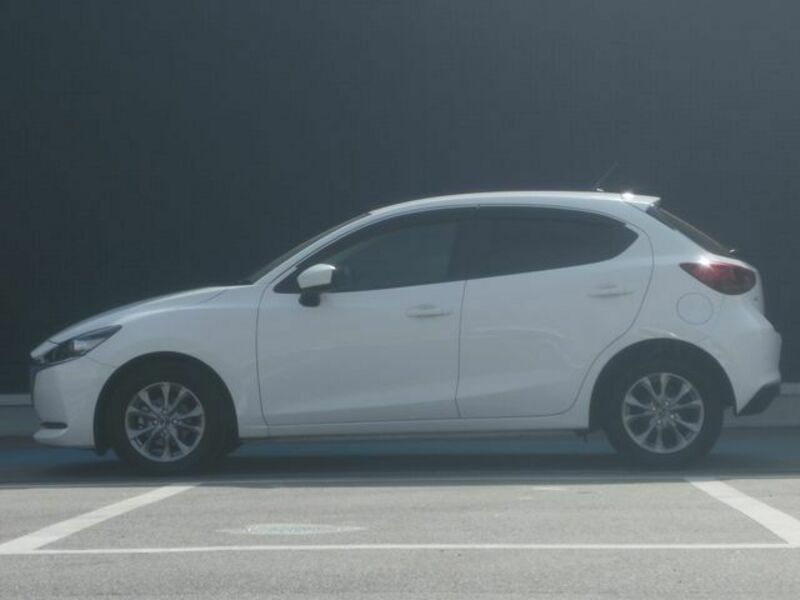 MAZDA2-16