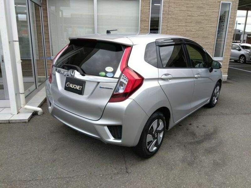 FIT HYBRID-1