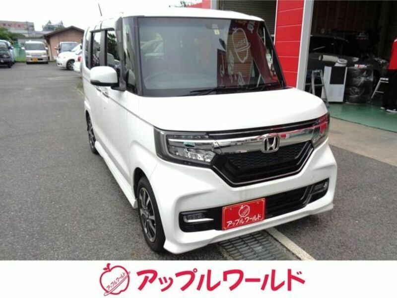 HONDA　N BOX CUSTOM