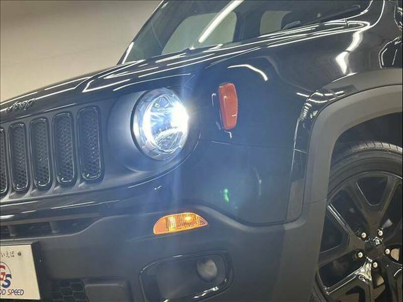 JEEP RENEGADE-9