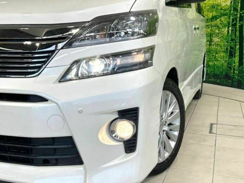 VELLFIRE-13