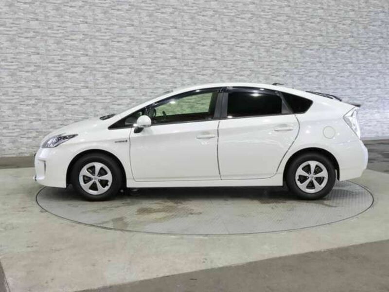 PRIUS-11