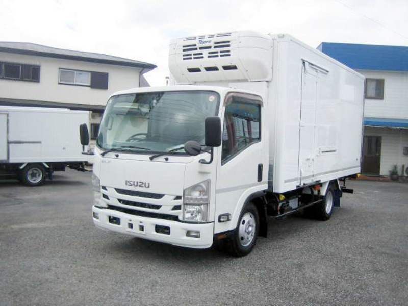 ISUZU　ELF