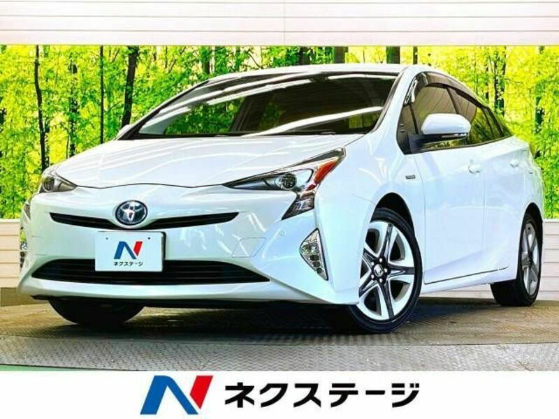 TOYOTA　PRIUS