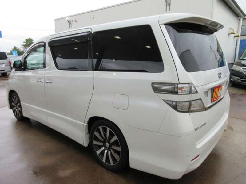 VELLFIRE-7