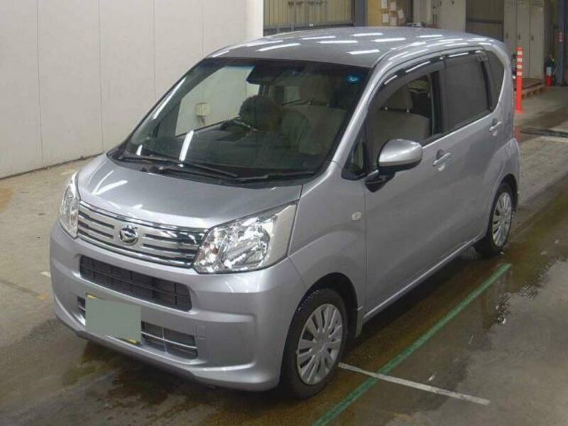 DAIHATSU　MOVE