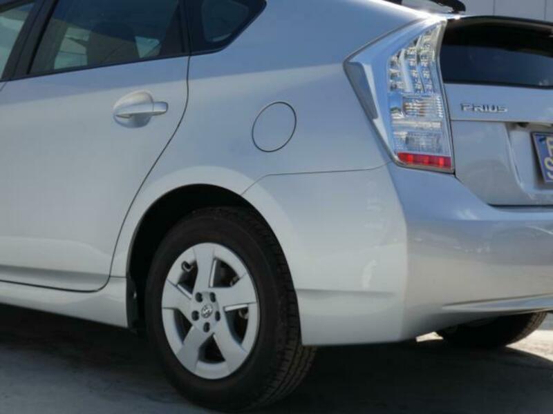 PRIUS-14