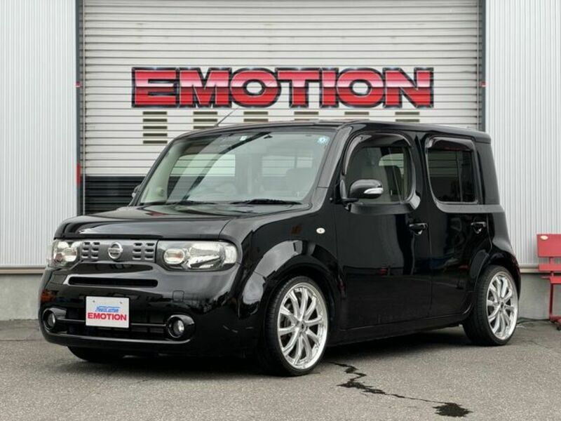 NISSAN　CUBE