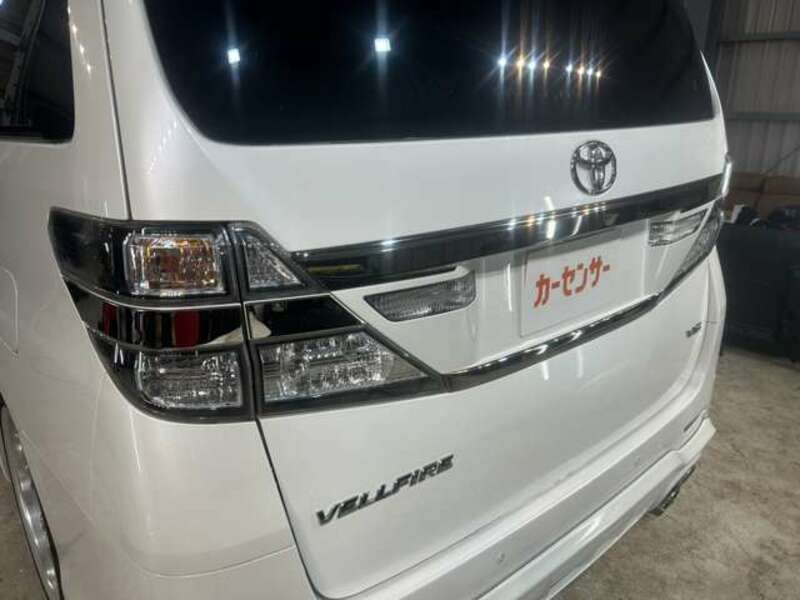 VELLFIRE-8