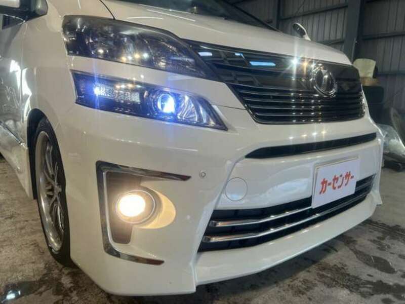 VELLFIRE-7