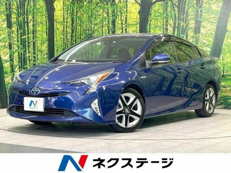 TOYOTA　PRIUS