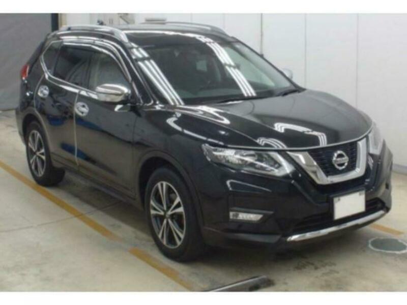 NISSAN　X-TRAIL