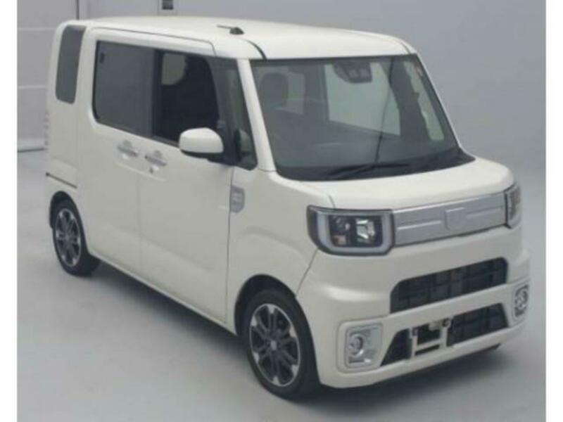 DAIHATSU　WAKE