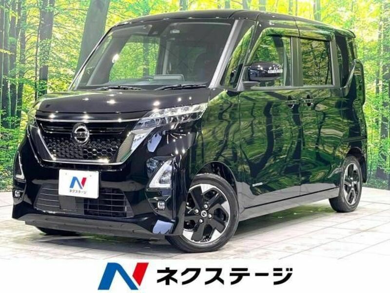 NISSAN　ROOX