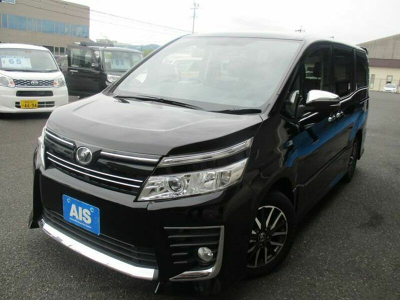 TOYOTA　VOXY