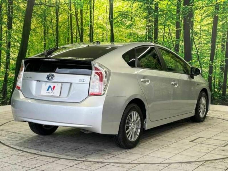 PRIUS-17