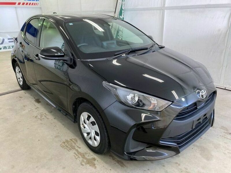 TOYOTA　YARIS